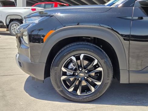 Certified 2023 Chevrolet TrailBlazer LT w/ Convenience Package FWD image 9