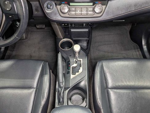 Used 2013 Toyota RAV4 Limited AWD/4WD image 20