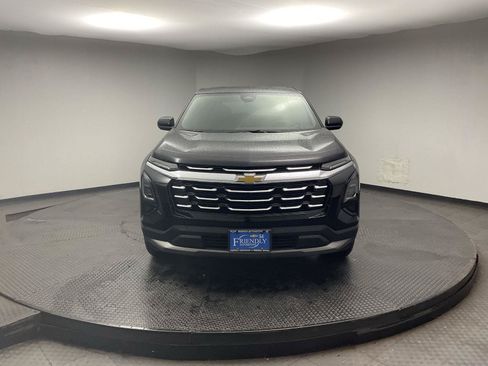 Certified 2025 Chevrolet Equinox LT AWD/4WD image 2