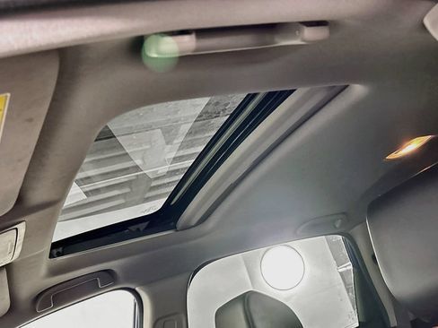 Used 2021 Honda CR-V EX-L image 18
