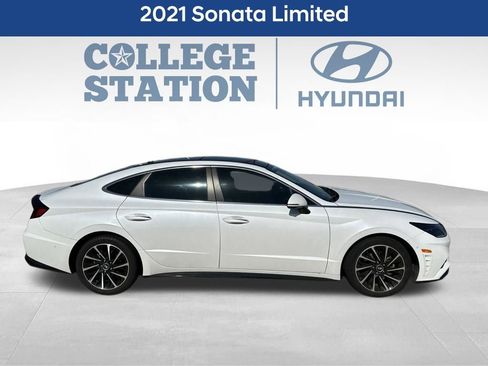 Used 2021 Hyundai Sonata Limited FWD image 2