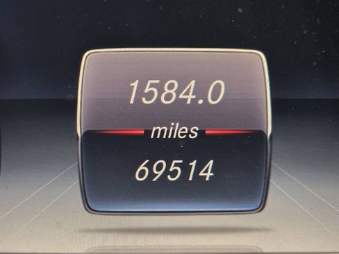 Used 2018 Mercedes-Benz E 300 image 8