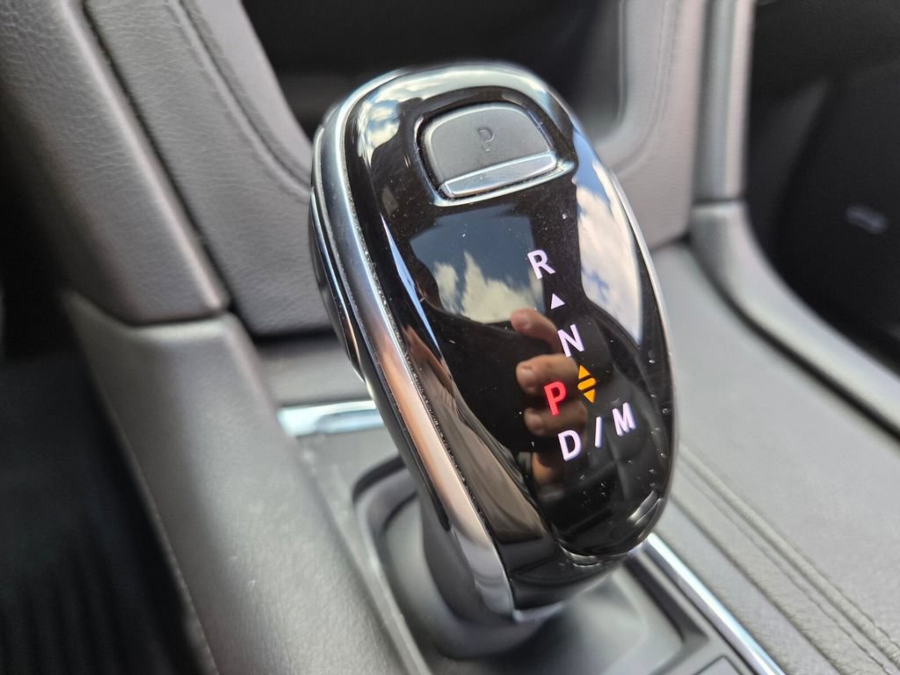 Used 2020 Cadillac XT6 Premium Luxury FWD image 27