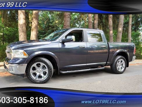 Used 2018 RAM 1500 Laramie w/ Convenience Group AWD/4WD image 5