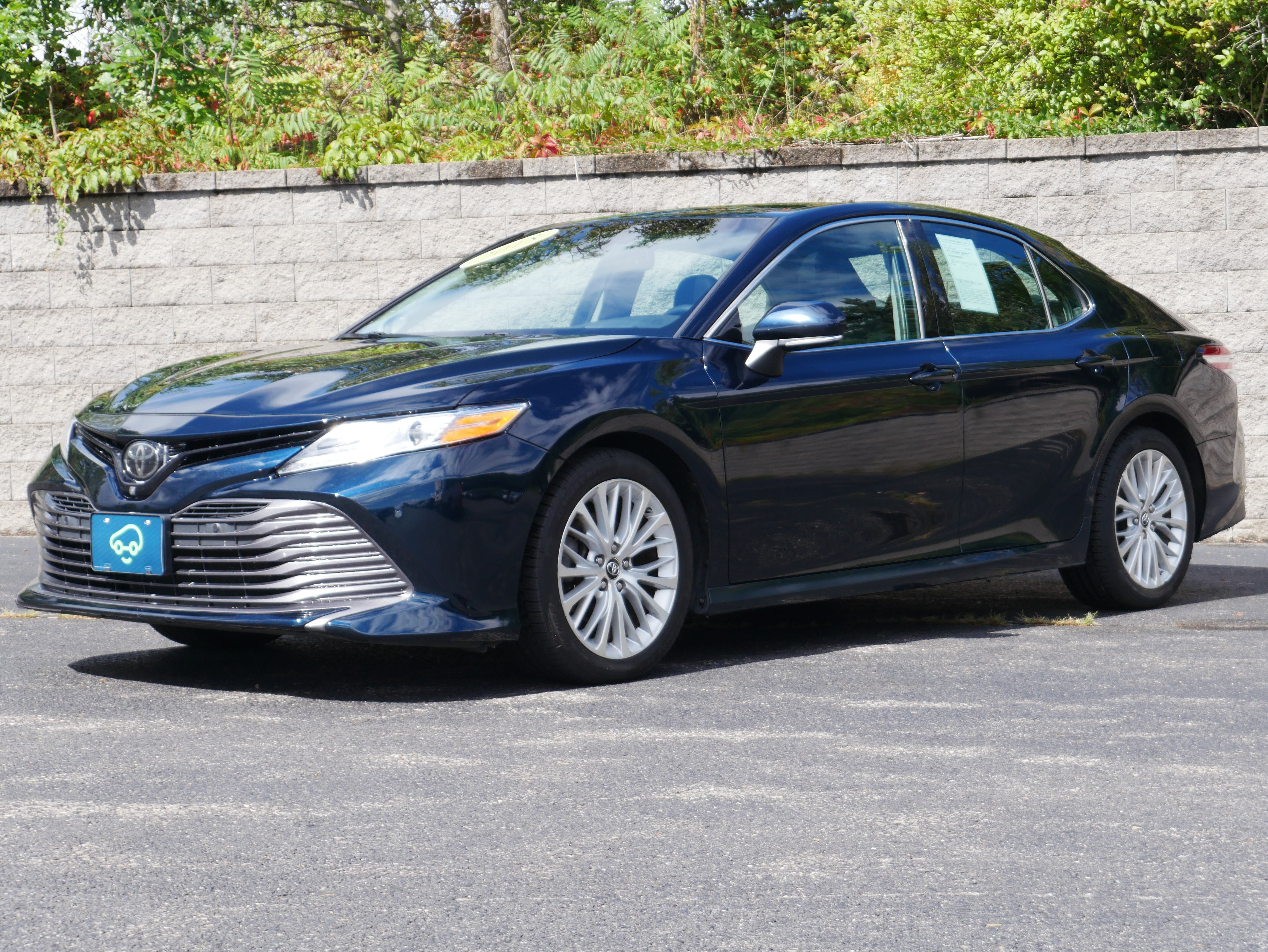 Used 2018 Toyota Camry XLE w/ Audio Package FWD image 1