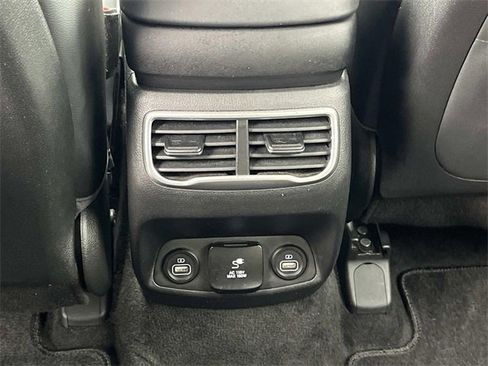 Certified 2022 Hyundai Santa Fe Limited w/ Cargo Package image 18