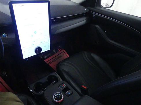 Used 2023 Ford Mustang Mach-E Premium image 13