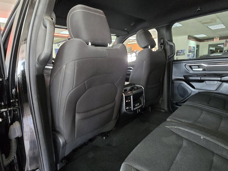 Used 2019 RAM 1500 Big Horn AWD/4WD image 11