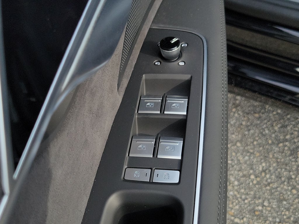 New 2026 Audi A8 L 3.0T AWD/4WD image 22