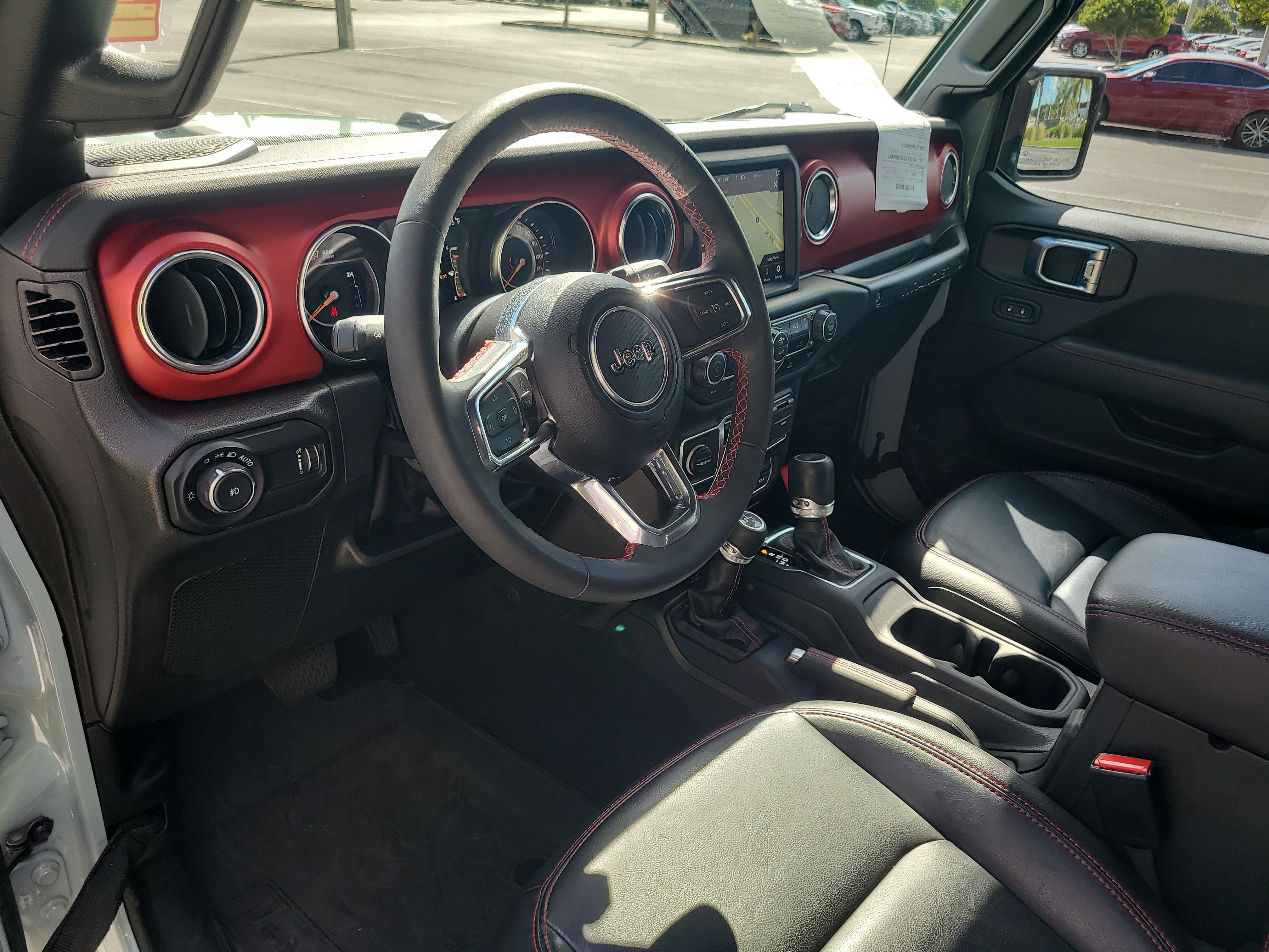 Used 2023 Jeep Wrangler Unlimited Rubicon AWD/4WD image 19