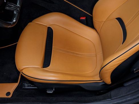 Used 2022 Ferrari Roma RWD image 28