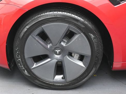 Used 2022 Tesla Model 3 Long Range AWD/4WD image 36