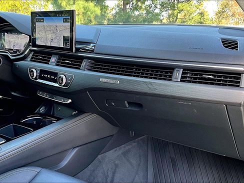 Used 2020 Audi A4 2.0T allroad Premium Plus w/ Premium Plus Package image 17
