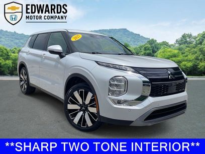 Used 2025 Mitsubishi Outlander SE