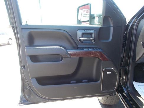 Used 2016 GMC Sierra 2500 SLT image 25