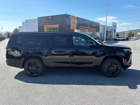 New 2026 Jeep Grand Wagoneer L Summit w/ Rear Seat Video Group I AWD/4WD image 8