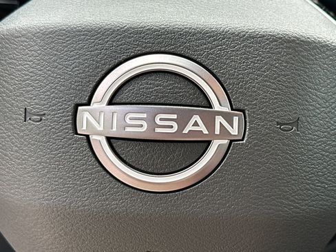 New 2026 Nissan Pathfinder Platinum FWD image 25