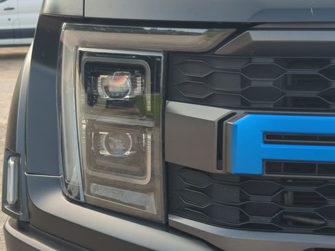 Used 2022 Ford F150 Raptor w/ Equipment Group 801A High AWD/4WD image 8