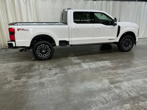 New 2026 Ford F250 Platinum AWD/4WD image 2