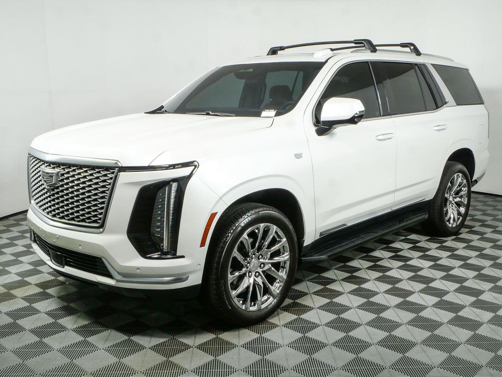 Used 2025 Cadillac Escalade Premium Luxury w/ LPO, Radiant Package RWD image 1