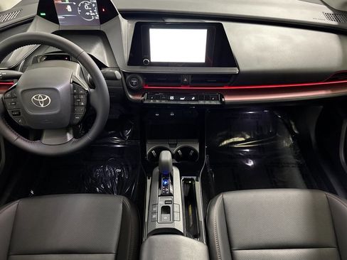 Used 2025 Toyota Prius XSE image 16