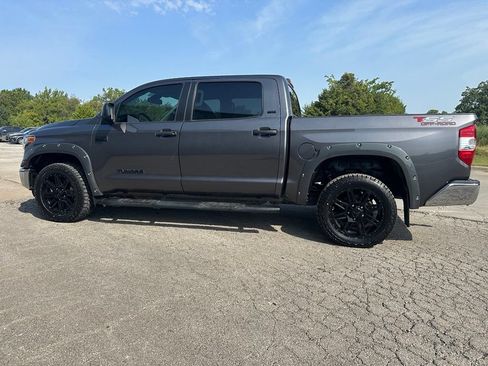 Used 2020 Toyota Tundra SR5 w/ SR5 Upgrade Package AWD/4WD image 8