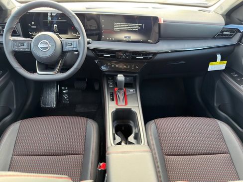 New 2026 Nissan Kicks SR w/ Cold Weather Package image 9