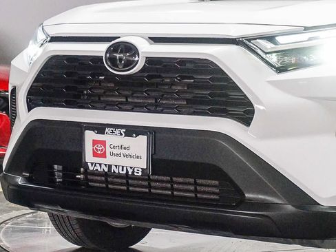 Certified 2024 Toyota RAV4 XLE FWD image 9