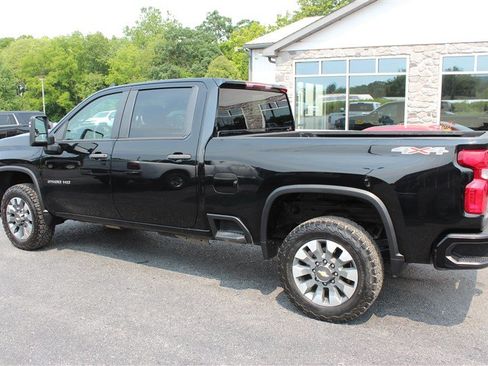 Used 2023 Chevrolet Silverado 2500 Custom w/ Custom Value Package AWD/4WD image 4
