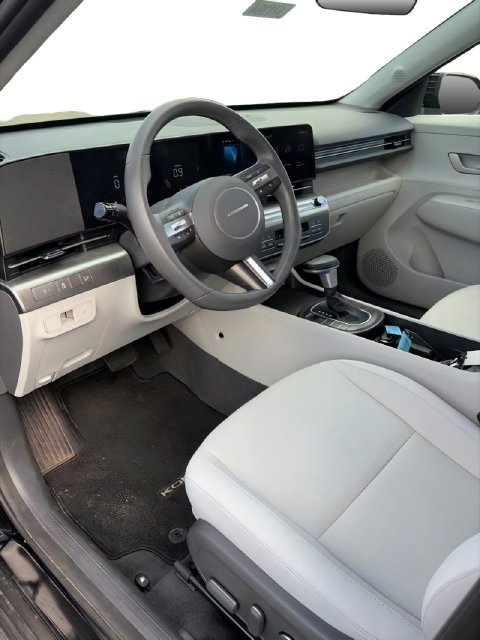 Used 2024 Hyundai Kona SEL AWD/4WD image 8