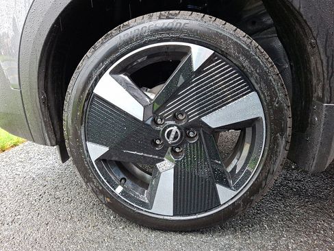 New 2025 Nissan Kicks SR w/ SR Premium Package image 4