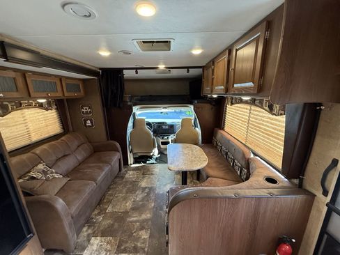 Used 2016 Ford E-450 and Econoline 450 Super Duty w/ Motorhome Prep Package image 73