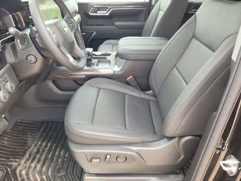 New 2026 Chevrolet Silverado 1500 LTZ w/ LTZ Convenience Package II image 8