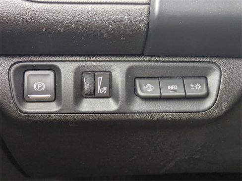 Used 2022 GMC Acadia AT4 w/ Technology Package image 25