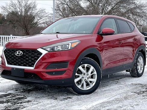 Certified 2021 Hyundai Tucson SE image 3