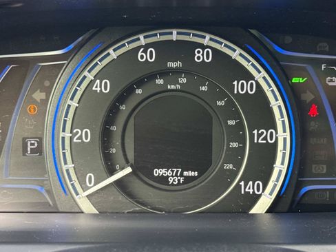 Used 2015 Honda Accord Hybrid Sedan image 22