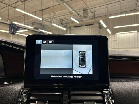 Used 2019 Lincoln Navigator Reserve AWD/4WD image 21