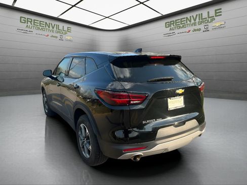 Used 2025 Chevrolet Blazer LT AWD/4WD image 7