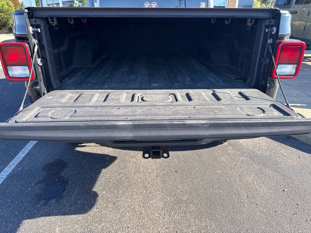 Used 2021 Jeep Gladiator Overland AWD/4WD image 11