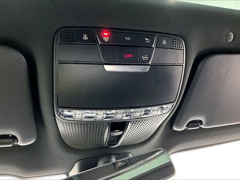 Certified 2021 Mercedes-Benz GLC 300 4MATIC image 32