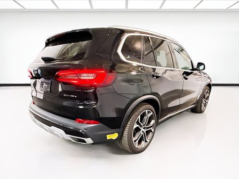 Used 2022 BMW X5 xDrive45e image 4