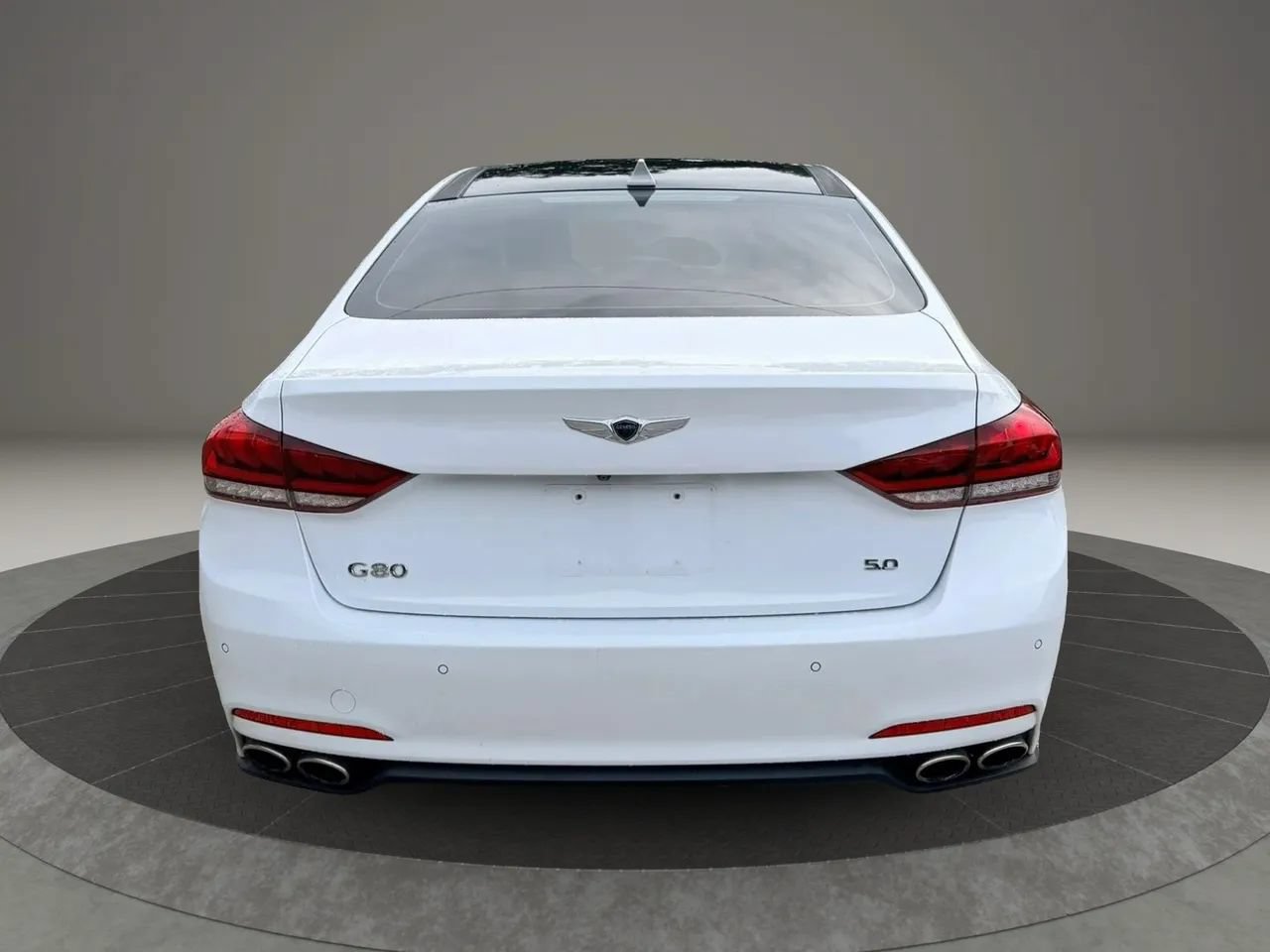 Used 2017 Genesis G80 5.0 Ultimate RWD image 4