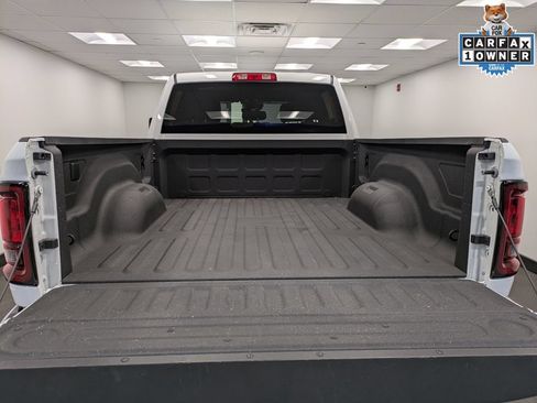 Used 2025 RAM 2500 Big Horn AWD/4WD image 25