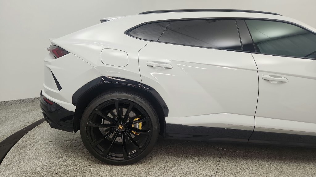 Used 2020 Lamborghini Urus AWD/4WD image 20