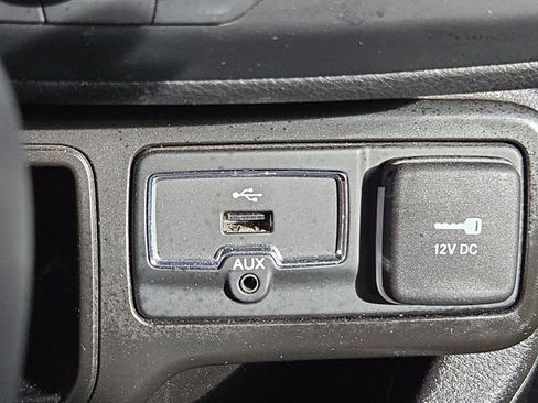 Used 2020 Jeep Renegade Altitude image 35