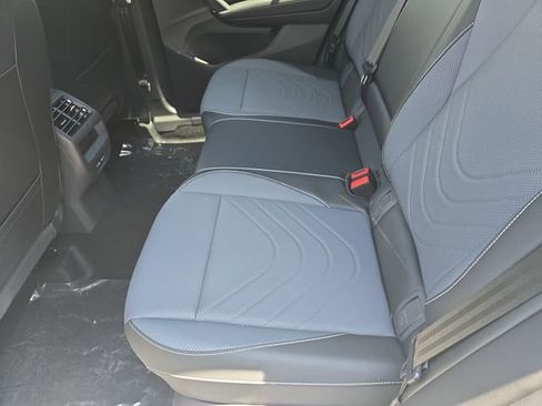 New 2026 Volkswagen Tiguan SE R-Line FWD image 12