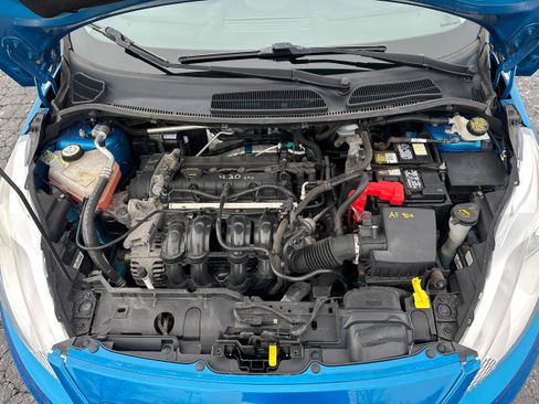 Used 2013 Ford Fiesta SE image 9