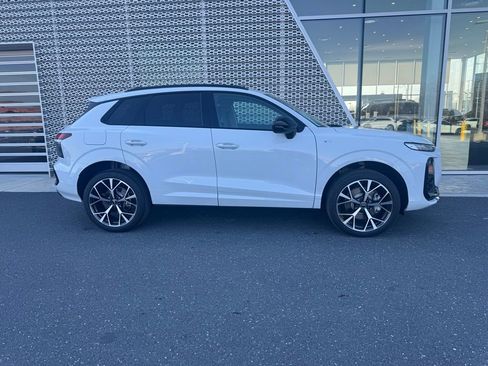 New 2026 Audi Q3 quattro 2.0T image 2