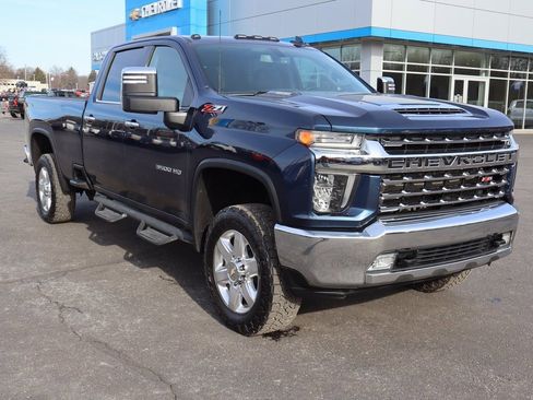 Used 2020 Chevrolet Silverado 3500 LTZ image 2