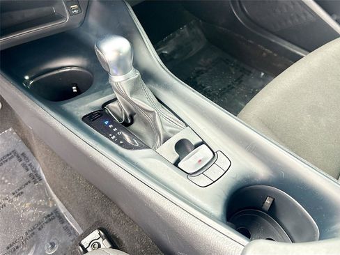 Used 2020 Toyota C-HR LE image 17